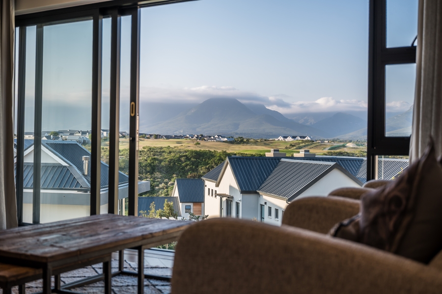 4 Bedroom Property for Sale in Kingswood Golf Estate Western Cape